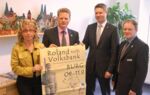 v.l.n.r. Nordica Kühne (Prokuristin Volksbank) Bürgermeister Jörg Rehbaum, Steffen Trost (Vorstand Volksbank) Jens Vogler (stellv. Bürgermeister)